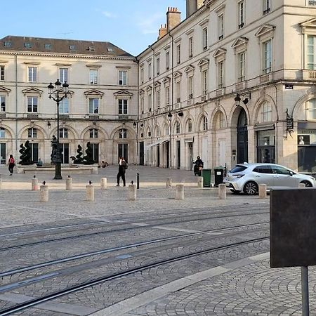 Le Domremy F2 Au Coeur D'Orleans Lägenhet Exteriör bild