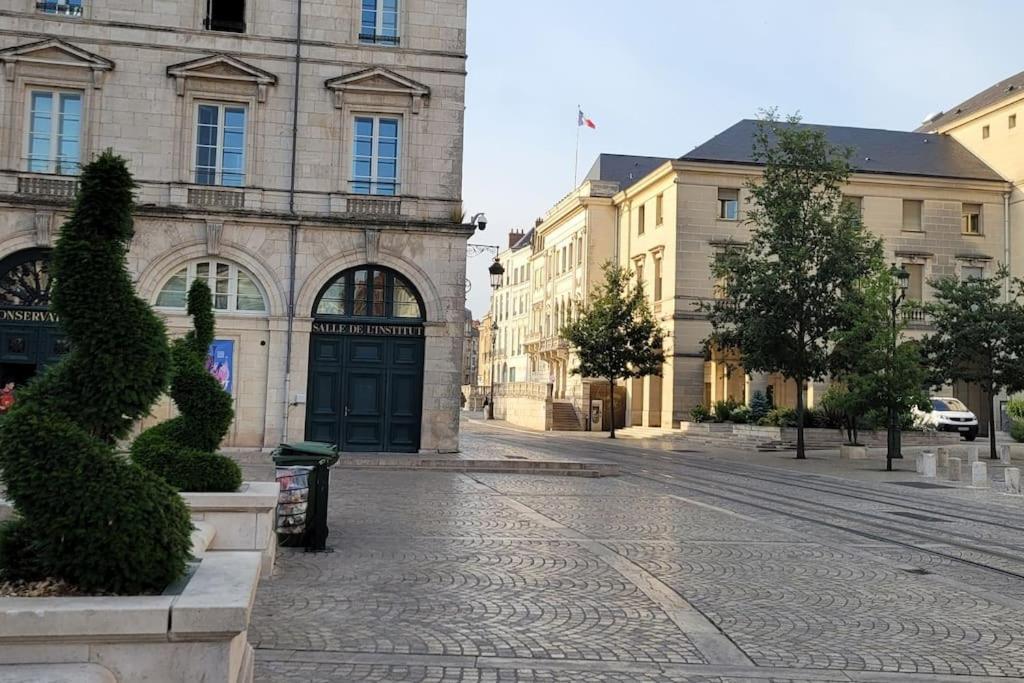 Le Domremy F2 Au Coeur D'Orleans Lägenhet Exteriör bild